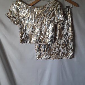 NWOT Lulu's gold silver irredescent sequence dress